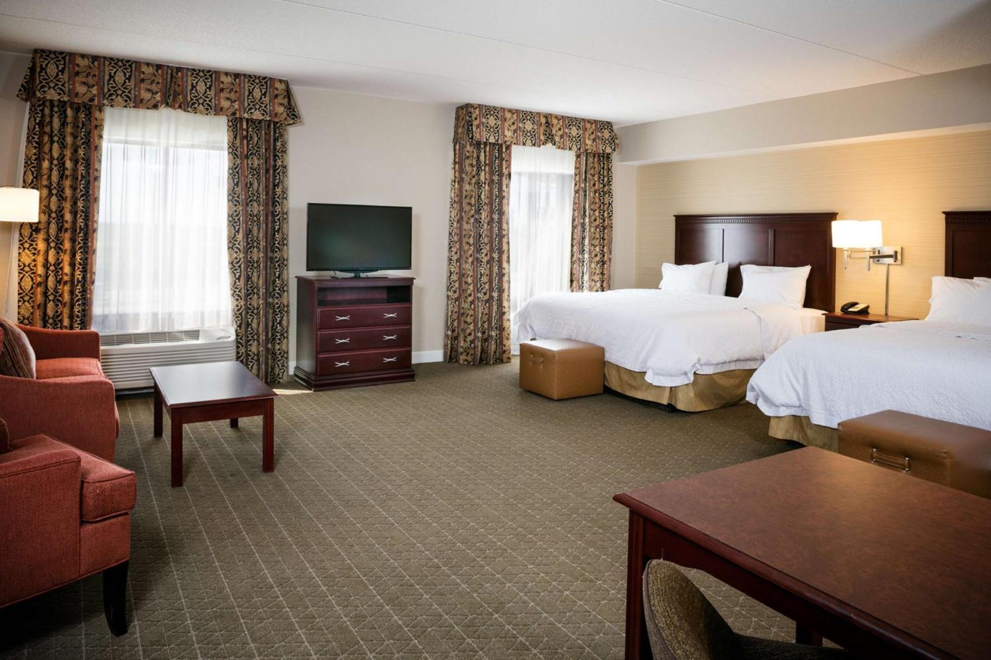 Hampton Inn & Suites Toledo-Perrysburg Rossford Exterior photo