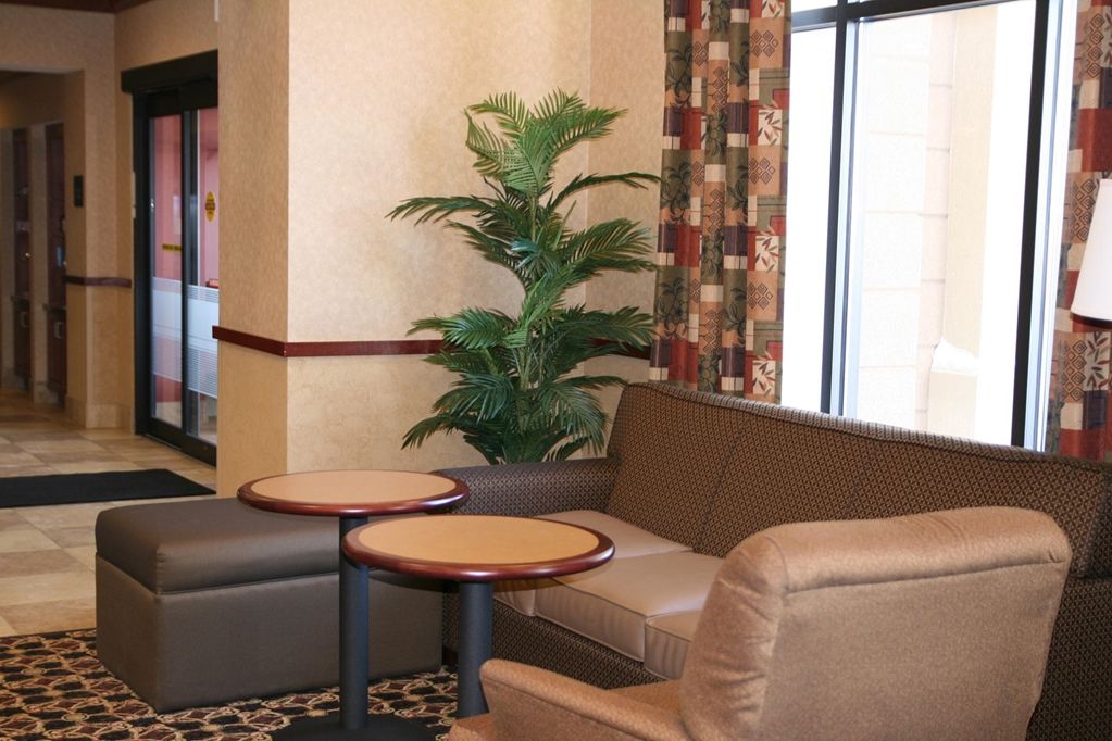Hampton Inn & Suites Toledo-Perrysburg Rossford Room photo